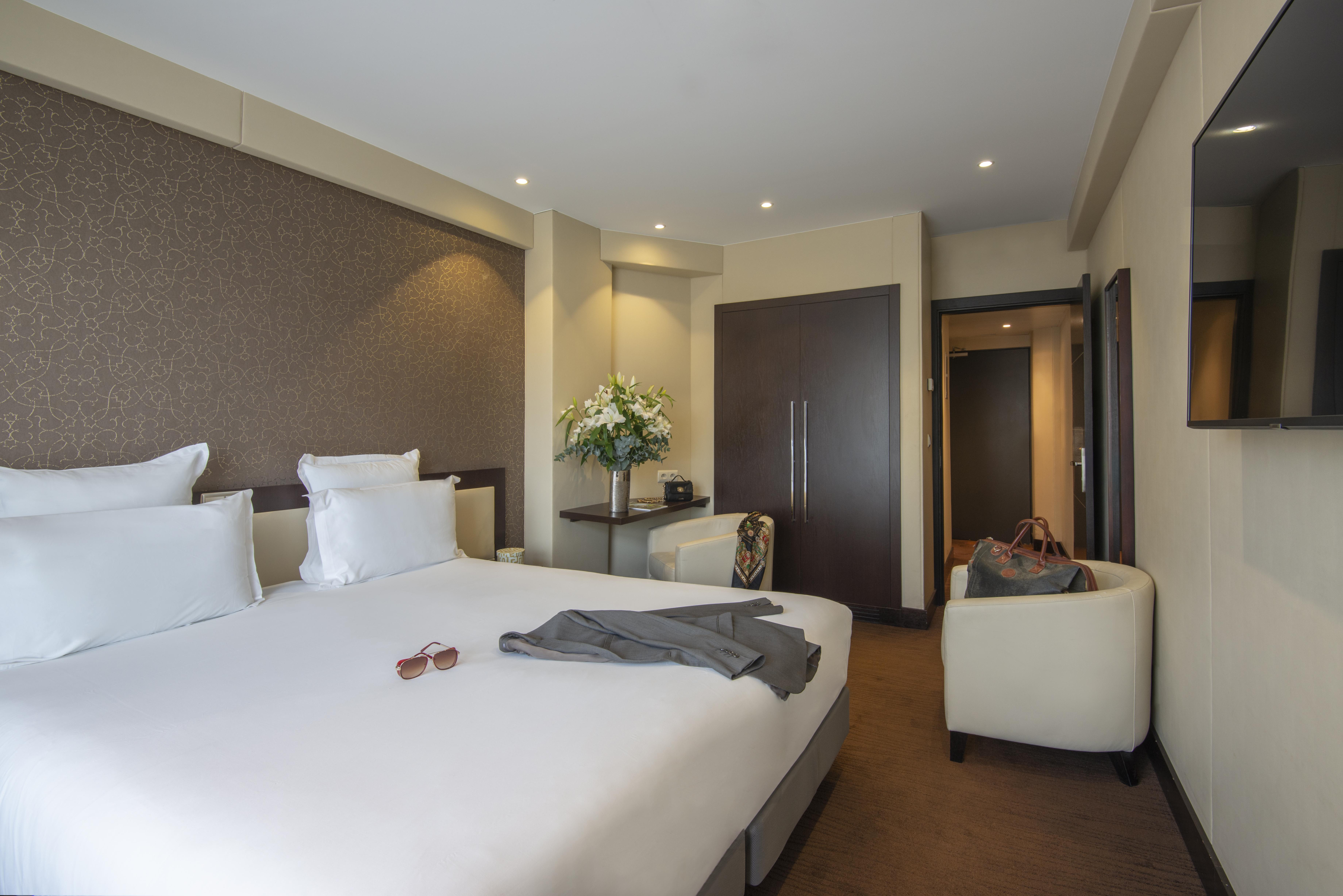 อัลแบร์ 1 Hotel นีซ ภายนอก รูปภาพ