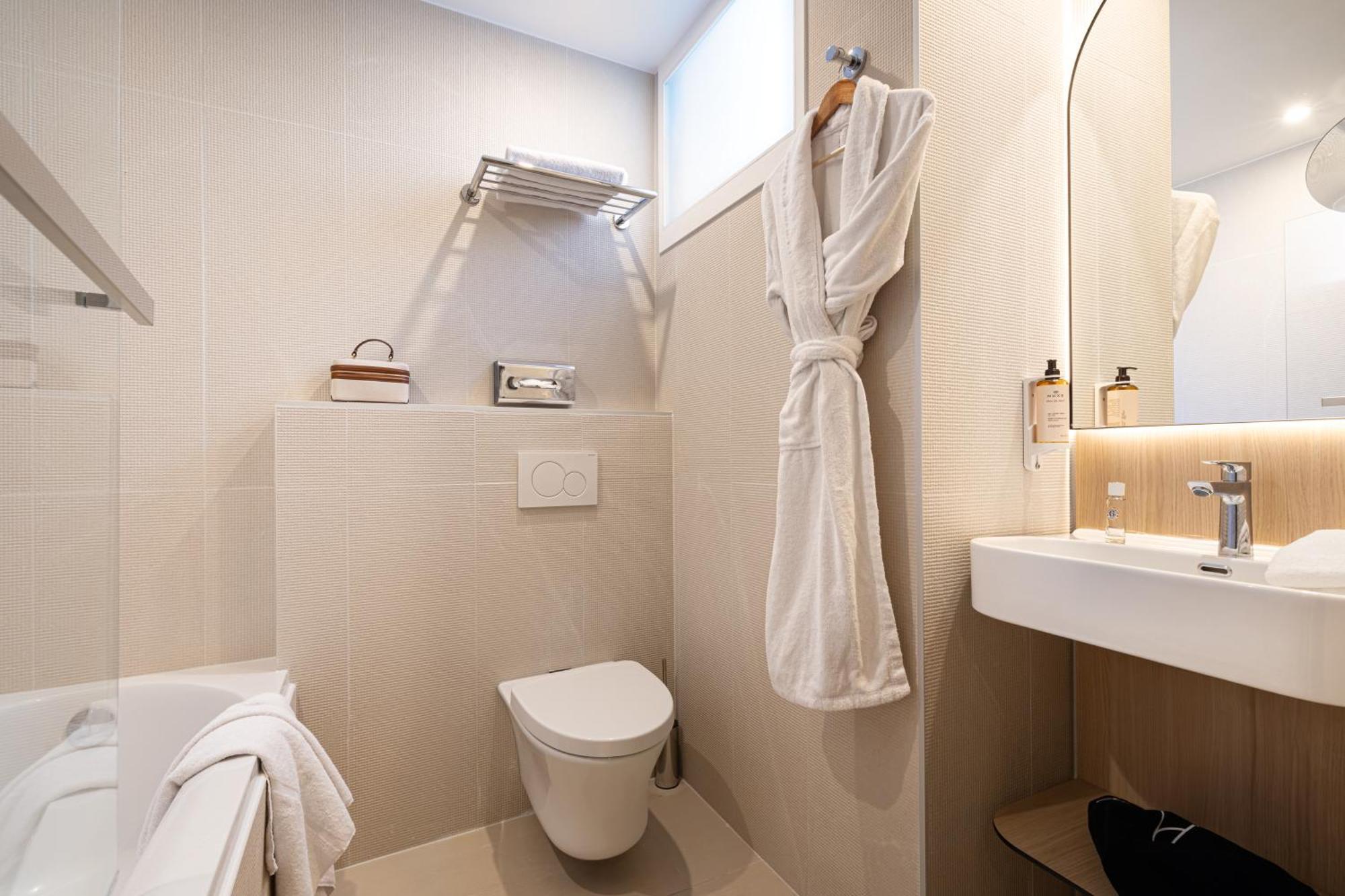 อัลแบร์ 1 Hotel นีซ ภายนอก รูปภาพ