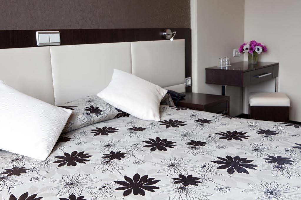 อัลแบร์ 1 Hotel นีซ ภายนอก รูปภาพ